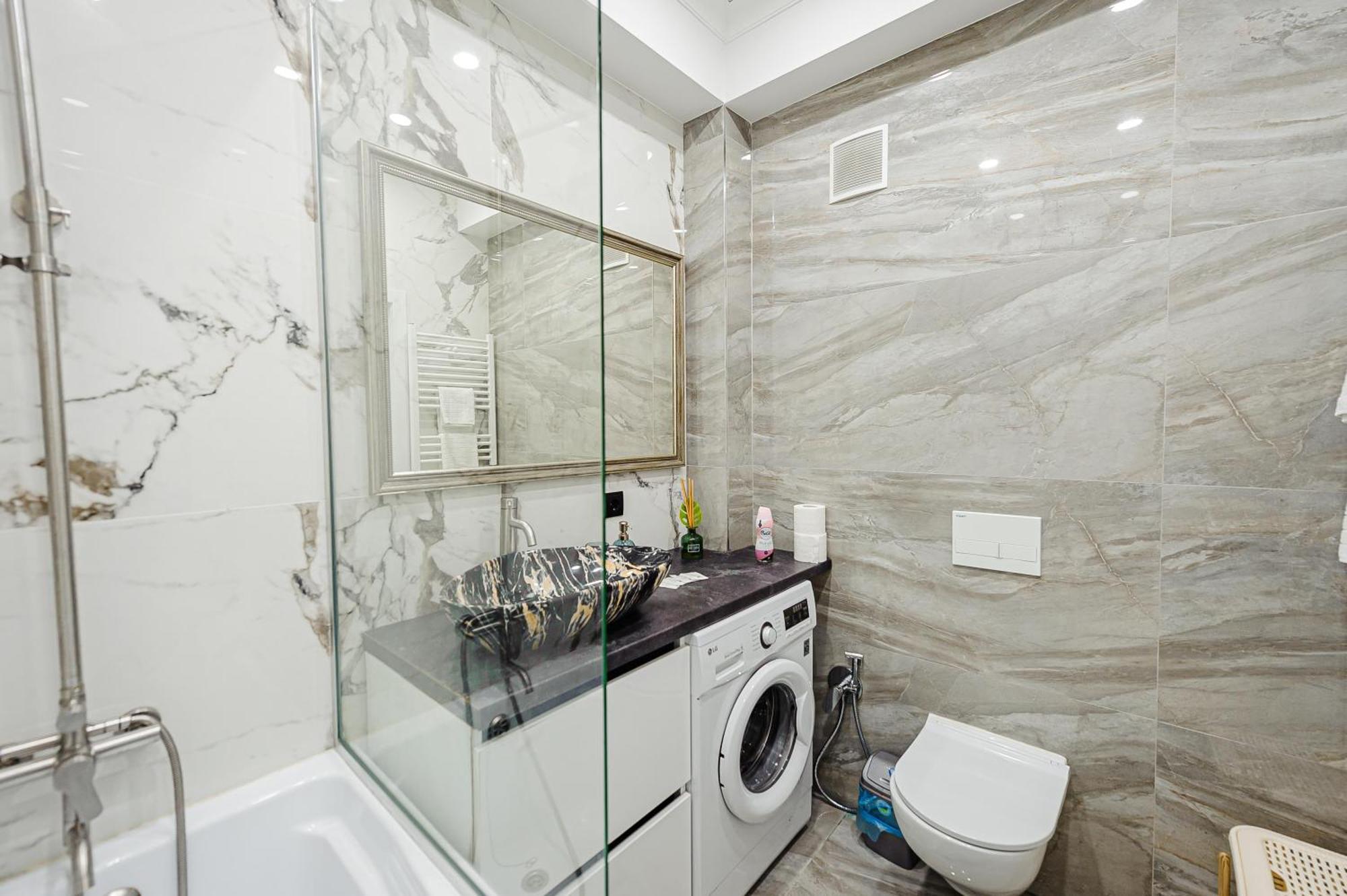 Luxury Oasis Flat Apartamento Chisinau Exterior foto